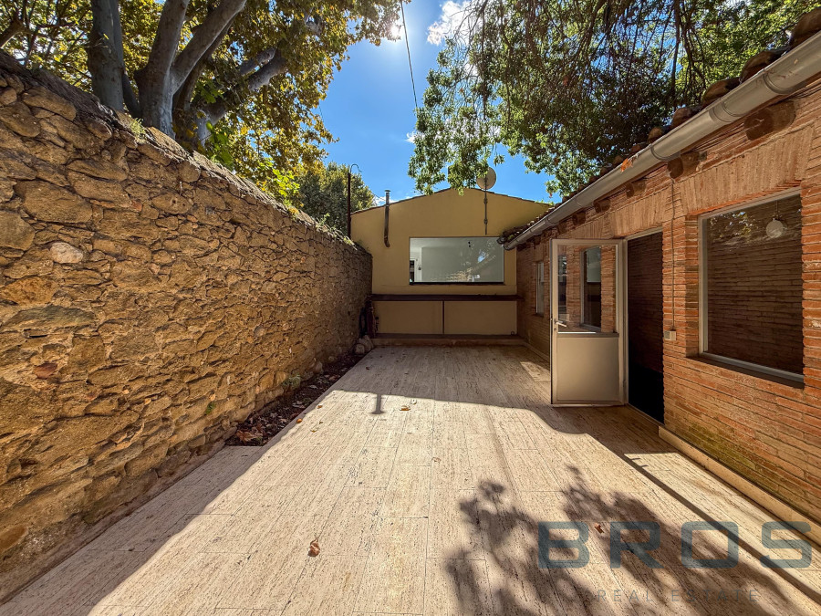 CHARMING HOUSE OF 1900 IN CORÇA